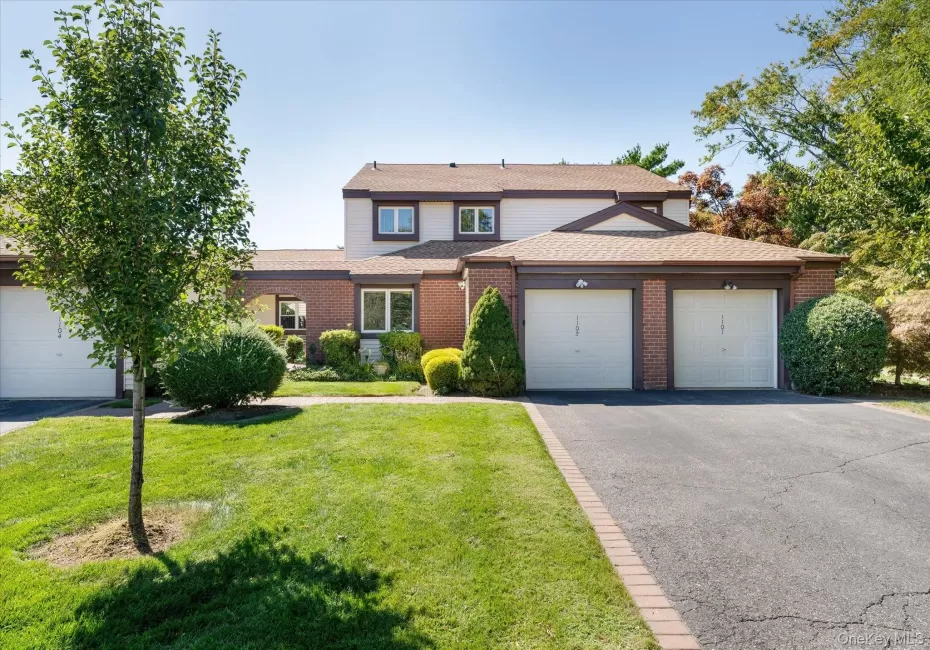 1102 Gotham Path, Smithtown, NY, 3 Bedrooms Bedrooms, 6 Rooms Rooms,2 BathroomsBathrooms,Residential,For Rent,Gotham,0,1047276 1102 Gotham Path, Smithtown, NY, 3 Bedrooms Bedrooms, 6 Rooms Rooms,2 BathroomsBathrooms,Residential,For Rent,Gotham,0,1047276