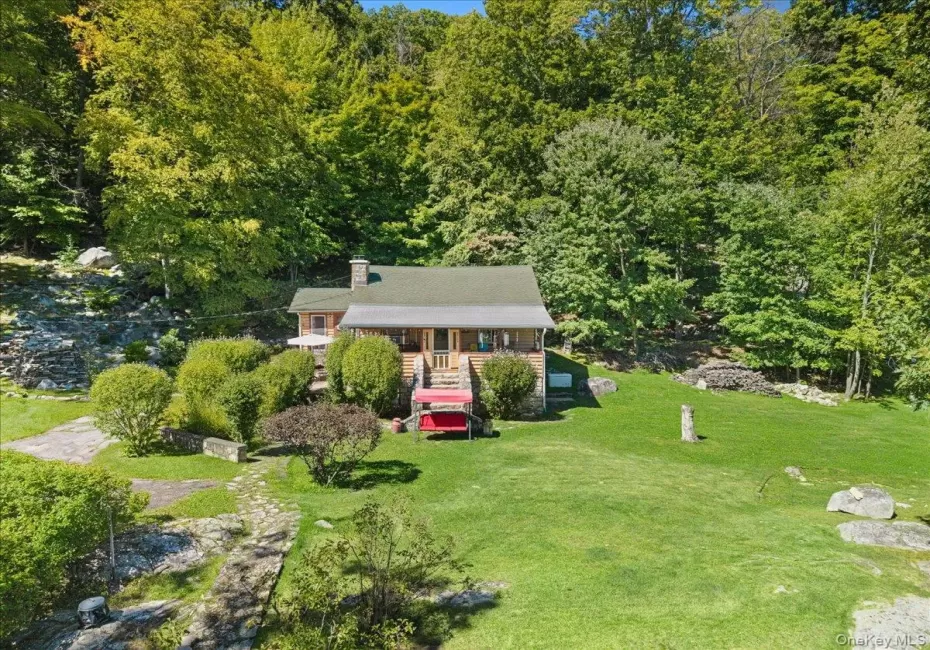 149 Tanglewylde Road, Putnam Valley, NY, 2 Bedrooms Bedrooms, 5 Rooms Rooms,1 BathroomBathrooms,Residential,For Rent,Tanglewylde,0,1047835 149 Tanglewylde Road, Putnam Valley, NY, 2 Bedrooms Bedrooms, 5 Rooms Rooms,1 BathroomBathrooms,Residential,For Rent,Tanglewylde,0,1047835