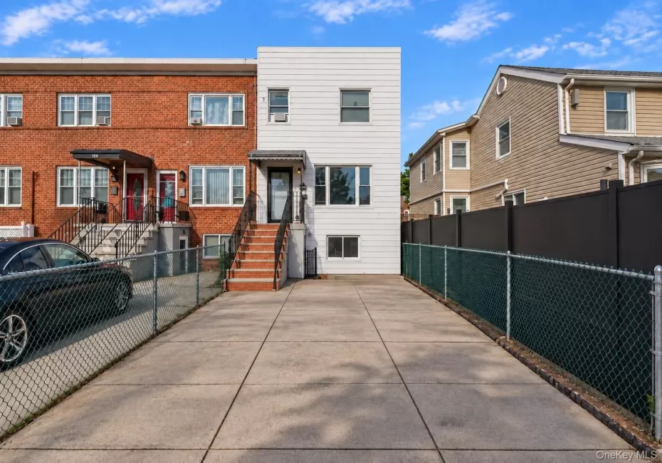 276 Swinton Avenue, New York, NY, 4 Bedrooms Bedrooms, 6 Rooms Rooms,2 BathroomsBathrooms,Residential,For Rent,Swinton,0,1055901 276 Swinton Avenue, New York, NY, 4 Bedrooms Bedrooms, 6 Rooms Rooms,2 BathroomsBathrooms,Residential,For Rent,Swinton,0,1055901