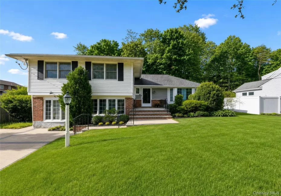 74 Cornell Drive, Smithtown, NY, 3 Bedrooms Bedrooms, 7 Rooms Rooms,2 BathroomsBathrooms,Residential,For Rent,Cornell,0,1001880 74 Cornell Drive, Smithtown, NY, 3 Bedrooms Bedrooms, 7 Rooms Rooms,2 BathroomsBathrooms,Residential,For Rent,Cornell,0,1001880