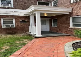 80 Knightsbridge Road, North Hempstead, NY, 2 Bedrooms Bedrooms, 4 Rooms Rooms,1 BathroomBathrooms,Residential Lease,For Rent,Knightsbridge,0,1055999 80 Knightsbridge Road, North Hempstead, NY, 2 Bedrooms Bedrooms, 4 Rooms Rooms,1 BathroomBathrooms,Residential Lease,For Rent,Knightsbridge,0,1055999