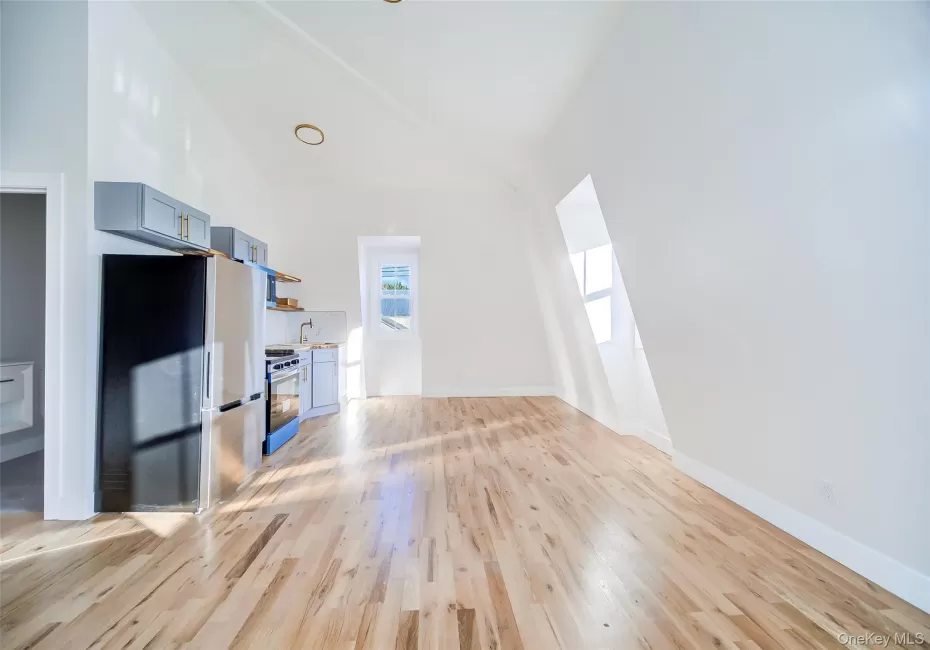 258 State Street, Hudson, NY, 1 Bedroom Bedrooms, 2 Rooms Rooms,1 BathroomBathrooms,Residential Lease,For Rent,State,0,1056268 258 State Street, Hudson, NY, 1 Bedroom Bedrooms, 2 Rooms Rooms,1 BathroomBathrooms,Residential Lease,For Rent,State,0,1056268