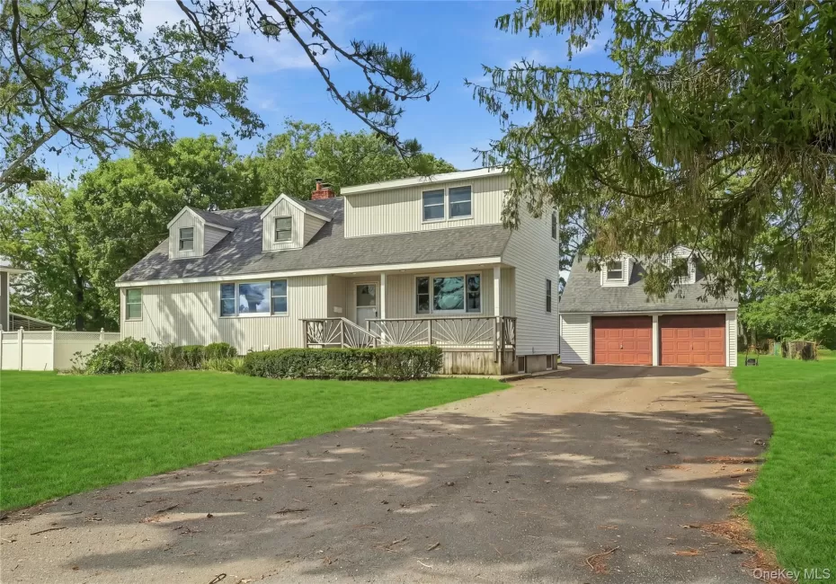 930 Tooker Avenue, West Babylon, NY, 4 Bedrooms Bedrooms, 11 Rooms Rooms,4 BathroomsBathrooms,Residential,For Rent,Tooker,0,1055529 930 Tooker Avenue, West Babylon, NY, 4 Bedrooms Bedrooms, 11 Rooms Rooms,4 BathroomsBathrooms,Residential,For Rent,Tooker,0,1055529