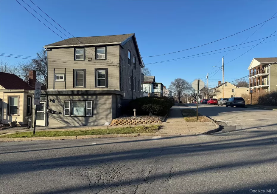 34 Hoffman Street, Poughkeepsie, NY, 1 Bedroom Bedrooms, 3 Rooms Rooms,1 BathroomBathrooms,Residential Lease,For Rent,Hoffman,0,1056006 34 Hoffman Street, Poughkeepsie, NY, 1 Bedroom Bedrooms, 3 Rooms Rooms,1 BathroomBathrooms,Residential Lease,For Rent,Hoffman,0,1056006