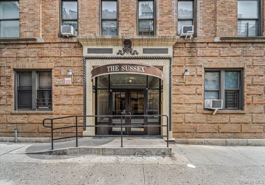 2186 Cruger Avenue, New York, NY, 1 Bedroom Bedrooms, 4 Rooms Rooms,1 BathroomBathrooms,Residential,For Rent,Cruger,0,1056118 2186 Cruger Avenue, New York, NY, 1 Bedroom Bedrooms, 4 Rooms Rooms,1 BathroomBathrooms,Residential,For Rent,Cruger,0,1056118