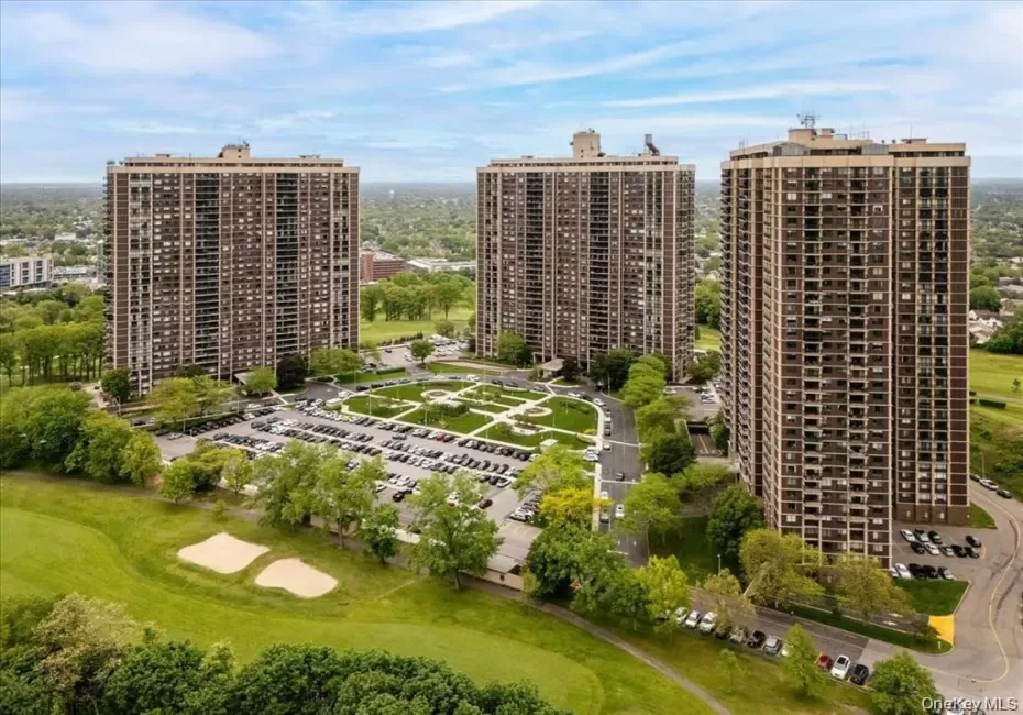 269-10 Grand Central Parkway, New York, NY, 1 Bedroom Bedrooms, 3 Rooms Rooms,1 BathroomBathrooms,Residential,For Rent,Grand Central,0,1056067 269-10 Grand Central Parkway, New York, NY, 1 Bedroom Bedrooms, 3 Rooms Rooms,1 BathroomBathrooms,Residential,For Rent,Grand Central,0,1056067