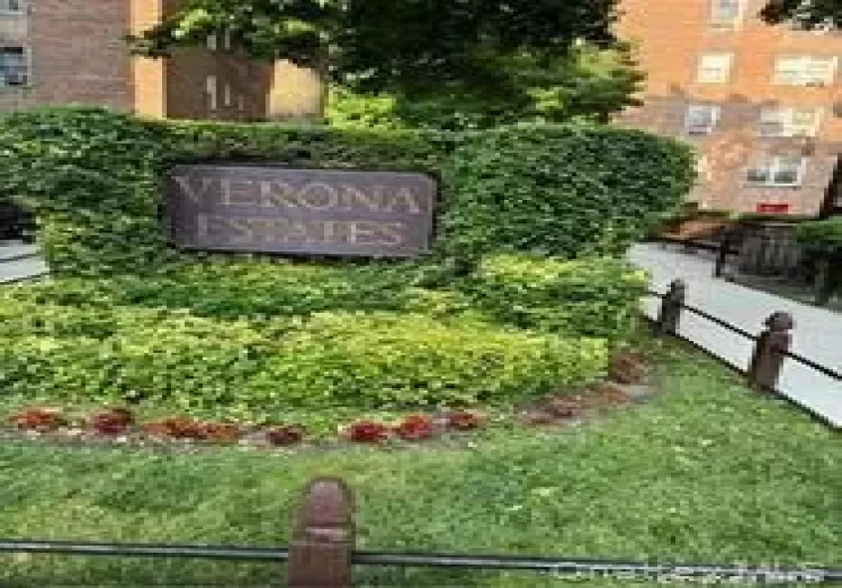 65-15 Yellowstone Blvd, New York, NY, 1 Bedroom Bedrooms, 3 Rooms Rooms,1 BathroomBathrooms,Residential,For Rent,Yellowstone Blvd,0,1056032 65-15 Yellowstone Blvd, New York, NY, 1 Bedroom Bedrooms, 3 Rooms Rooms,1 BathroomBathrooms,Residential,For Rent,Yellowstone Blvd,0,1056032