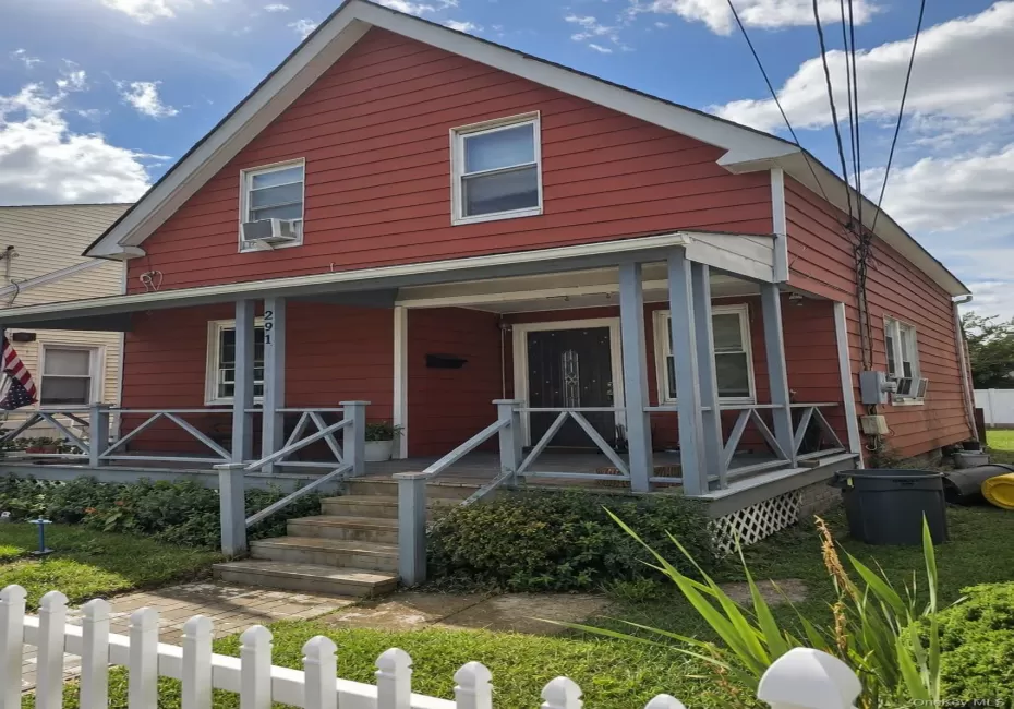 291 Clinton Avenue, Hempstead, NY, 2 Bedrooms Bedrooms, 4 Rooms Rooms,1 BathroomBathrooms,Residential,For Rent,Clinton,0,1056126 291 Clinton Avenue, Hempstead, NY, 2 Bedrooms Bedrooms, 4 Rooms Rooms,1 BathroomBathrooms,Residential,For Rent,Clinton,0,1056126