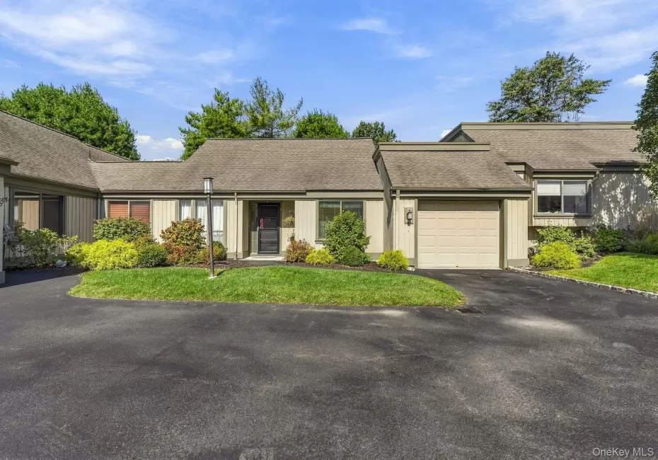 512 Heritage Hills, Somers, NY, 2 Bedrooms Bedrooms, 5 Rooms Rooms,2 BathroomsBathrooms,Residential,For Rent,Heritage Hills,0,1054270 512 Heritage Hills, Somers, NY, 2 Bedrooms Bedrooms, 5 Rooms Rooms,2 BathroomsBathrooms,Residential,For Rent,Heritage Hills,0,1054270