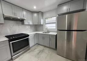 19 Gibson Boulevard, Hempstead, NY, 3 Bedrooms Bedrooms, 5 Rooms Rooms,1 BathroomBathrooms,Residential Lease,For Rent,Gibson,0,1056317 19 Gibson Boulevard, Hempstead, NY, 3 Bedrooms Bedrooms, 5 Rooms Rooms,1 BathroomBathrooms,Residential Lease,For Rent,Gibson,0,1056317