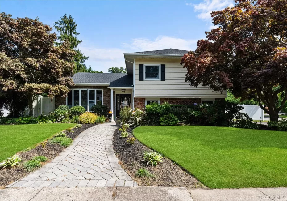 71 Roosevelt Drive, Oyster Bay, NY, 4 Bedrooms Bedrooms, 8 Rooms Rooms,3 BathroomsBathrooms,Residential,For Rent,Roosevelt,0,1055717 71 Roosevelt Drive, Oyster Bay, NY, 4 Bedrooms Bedrooms, 8 Rooms Rooms,3 BathroomsBathrooms,Residential,For Rent,Roosevelt,0,1055717