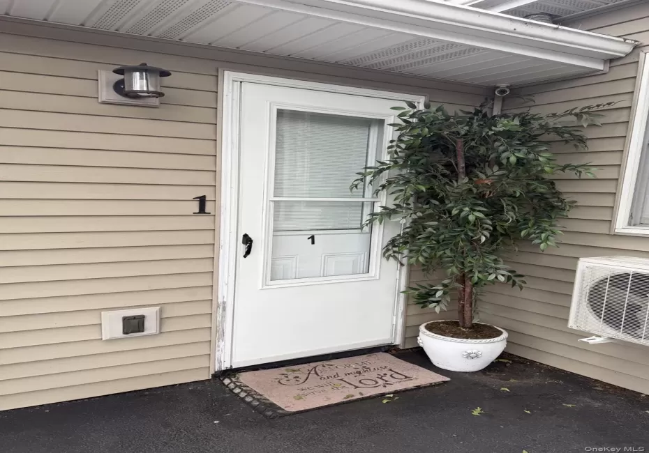 30 Orinoco Drive, Islip, NY, 1 Bedroom Bedrooms, 3 Rooms Rooms,1 BathroomBathrooms,Residential Lease,For Rent,Orinoco,0,1055444 30 Orinoco Drive, Islip, NY, 1 Bedroom Bedrooms, 3 Rooms Rooms,1 BathroomBathrooms,Residential Lease,For Rent,Orinoco,0,1055444