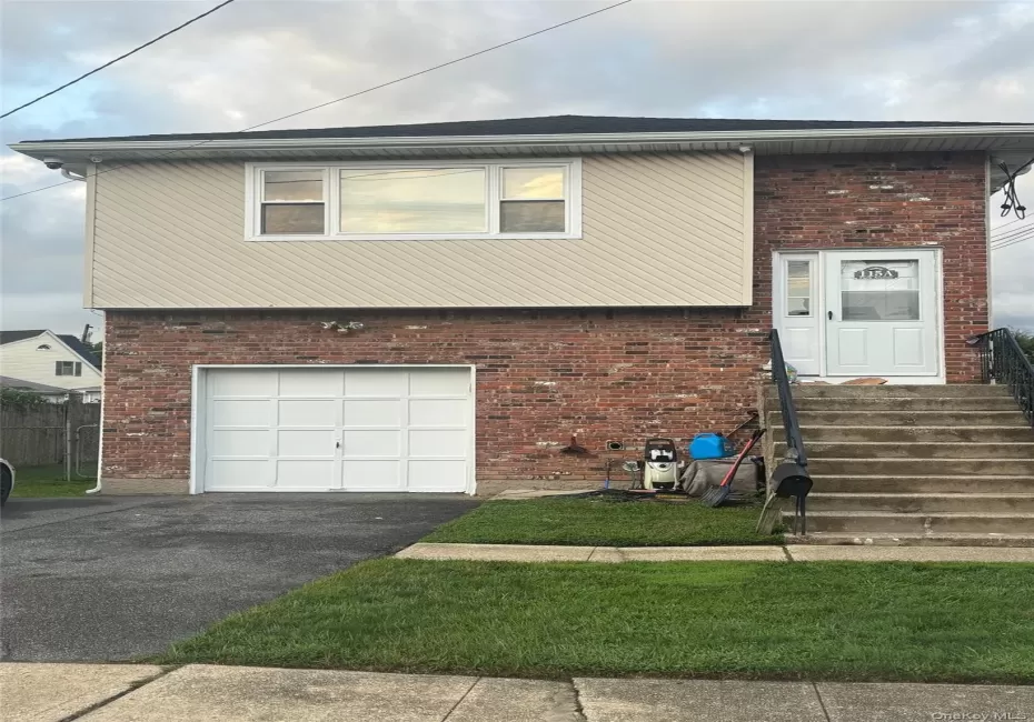 115 Park Avenue, Oyster Bay, NY, 3 Bedrooms Bedrooms, 6 Rooms Rooms,1 BathroomBathrooms,Residential Lease,For Rent,Park,0,1056247 115 Park Avenue, Oyster Bay, NY, 3 Bedrooms Bedrooms, 6 Rooms Rooms,1 BathroomBathrooms,Residential Lease,For Rent,Park,0,1056247