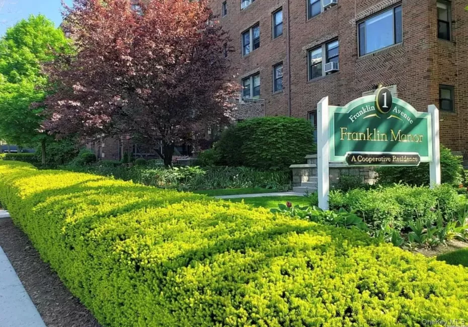 1 Franklin Avenue, White Plains, NY, 1 Bedroom Bedrooms, 5 Rooms Rooms,1 BathroomBathrooms,Residential,For Rent,Franklin,0,1056088 1 Franklin Avenue, White Plains, NY, 1 Bedroom Bedrooms, 5 Rooms Rooms,1 BathroomBathrooms,Residential,For Rent,Franklin,0,1056088