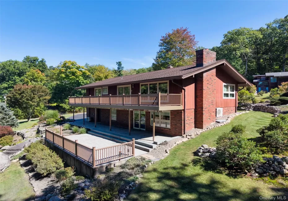 64 Clinton Road, Tuxedo, NY, 3 Bedrooms Bedrooms, 7 Rooms Rooms,2 BathroomsBathrooms,Residential,For Rent,Clinton,0,1055549 64 Clinton Road, Tuxedo, NY, 3 Bedrooms Bedrooms, 7 Rooms Rooms,2 BathroomsBathrooms,Residential,For Rent,Clinton,0,1055549