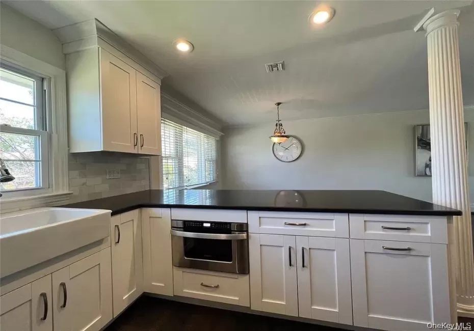 1 Cliftwood Drive, Huntington, NY, 3 Bedrooms Bedrooms, 8 Rooms Rooms,2 BathroomsBathrooms,Residential Lease,For Rent,Cliftwood,0,1056275 1 Cliftwood Drive, Huntington, NY, 3 Bedrooms Bedrooms, 8 Rooms Rooms,2 BathroomsBathrooms,Residential Lease,For Rent,Cliftwood,0,1056275