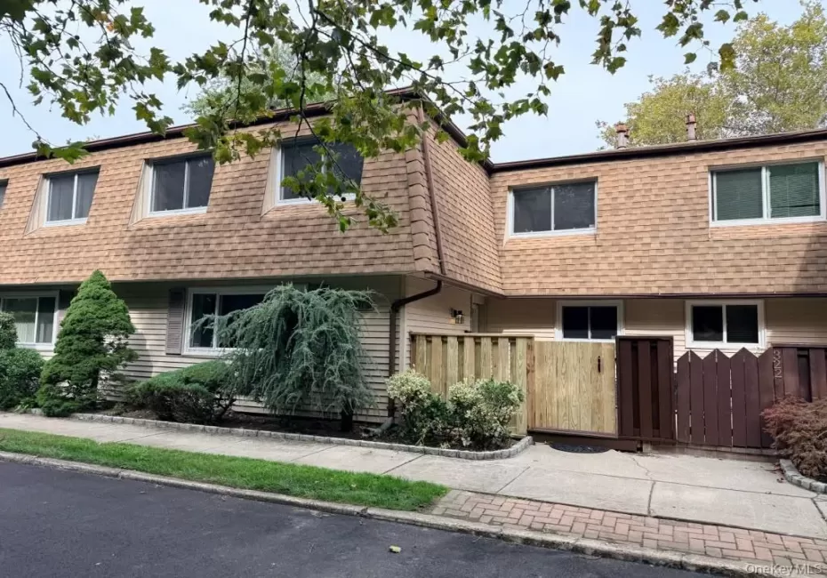 316 Feller Drive, Islip, NY, 3 Bedrooms Bedrooms, 6 Rooms Rooms,1 BathroomBathrooms,Residential Lease,For Rent,Feller,0,1056291 316 Feller Drive, Islip, NY, 3 Bedrooms Bedrooms, 6 Rooms Rooms,1 BathroomBathrooms,Residential Lease,For Rent,Feller,0,1056291