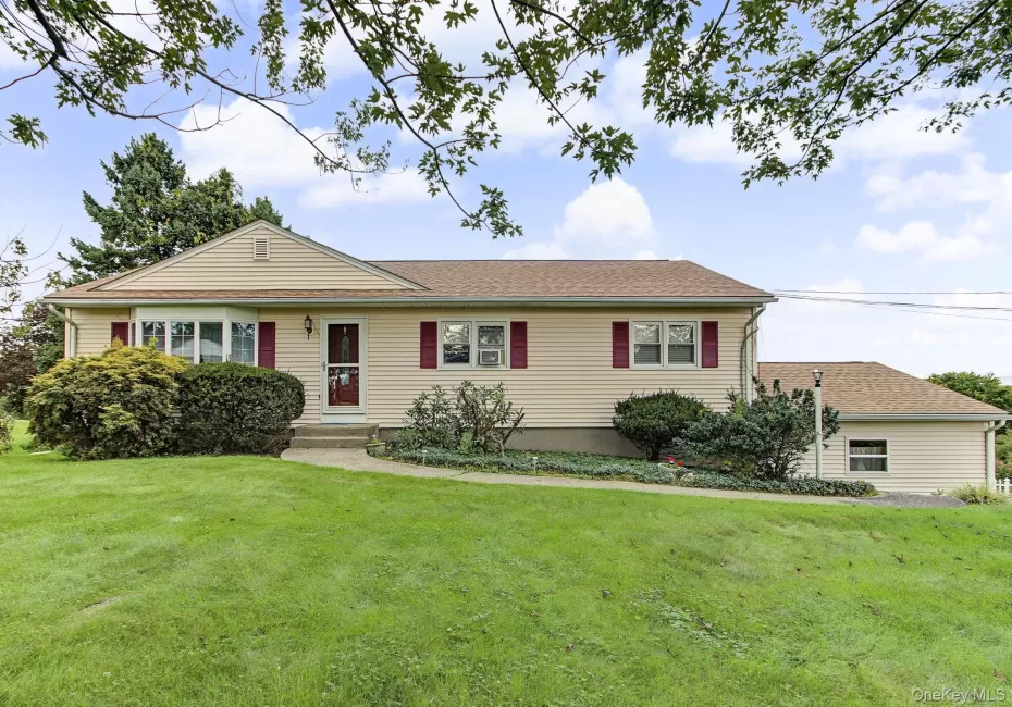 4 Davies Drive, Wappinger, NY, 4 Bedrooms Bedrooms, 10 Rooms Rooms,2 BathroomsBathrooms,Residential,For Rent,Davies,0,1053940 4 Davies Drive, Wappinger, NY, 4 Bedrooms Bedrooms, 10 Rooms Rooms,2 BathroomsBathrooms,Residential,For Rent,Davies,0,1053940