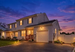 39 Elm Street, Islip, NY, 3 Bedrooms Bedrooms, 12 Rooms Rooms,2 BathroomsBathrooms,Residential,For Rent,Elm,0,1056201 39 Elm Street, Islip, NY, 3 Bedrooms Bedrooms, 12 Rooms Rooms,2 BathroomsBathrooms,Residential,For Rent,Elm,0,1056201
