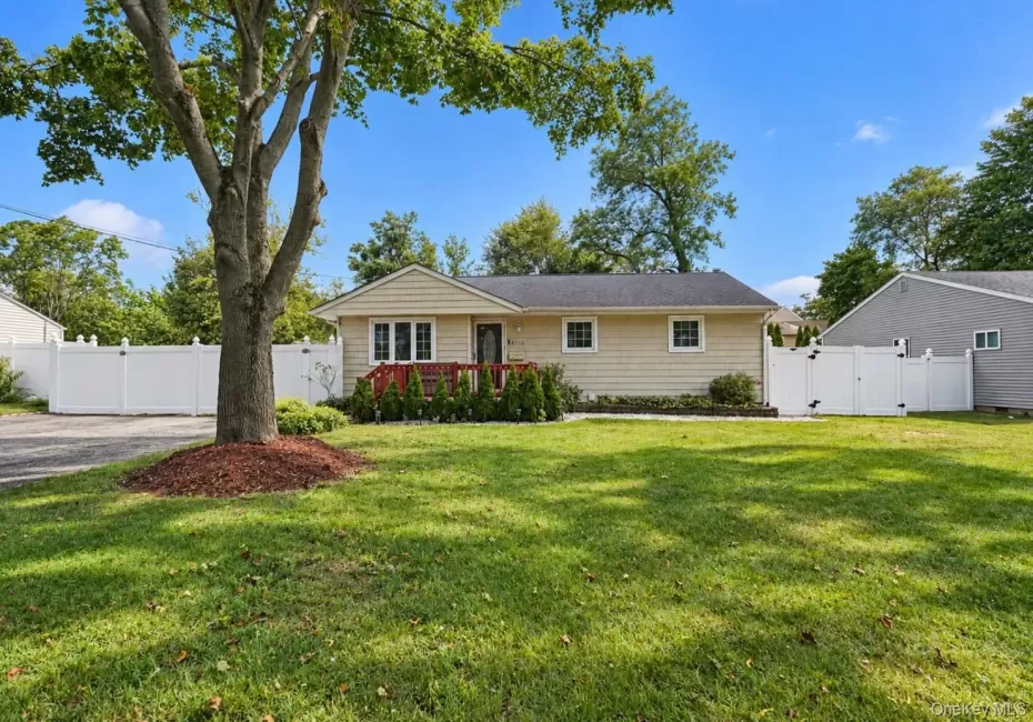 2712 Connecticut Avenue, Brookhaven, NY, 3 Bedrooms Bedrooms, 6 Rooms Rooms,2 BathroomsBathrooms,Residential,For Rent,Connecticut,0,1056485 2712 Connecticut Avenue, Brookhaven, NY, 3 Bedrooms Bedrooms, 6 Rooms Rooms,2 BathroomsBathrooms,Residential,For Rent,Connecticut,0,1056485
