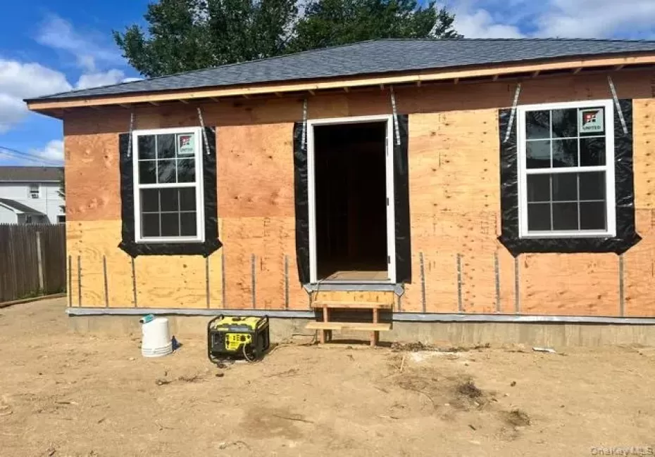 55 Corsica Street, Babylon, NY, 3 Bedrooms Bedrooms, 5 Rooms Rooms,2 BathroomsBathrooms,Residential,For Rent,Corsica,0,1056378 55 Corsica Street, Babylon, NY, 3 Bedrooms Bedrooms, 5 Rooms Rooms,2 BathroomsBathrooms,Residential,For Rent,Corsica,0,1056378
