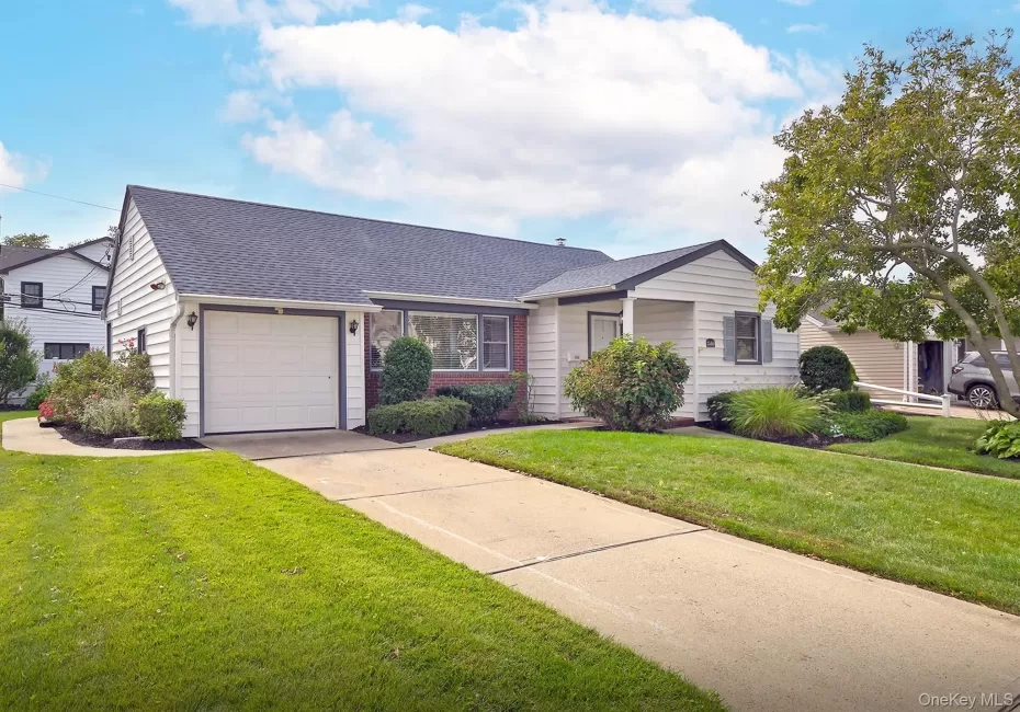 3566 Anita Lane, Hempstead, NY, 3 Bedrooms Bedrooms, 6 Rooms Rooms,2 BathroomsBathrooms,Residential,For Rent,Anita,0,1055831 3566 Anita Lane, Hempstead, NY, 3 Bedrooms Bedrooms, 6 Rooms Rooms,2 BathroomsBathrooms,Residential,For Rent,Anita,0,1055831