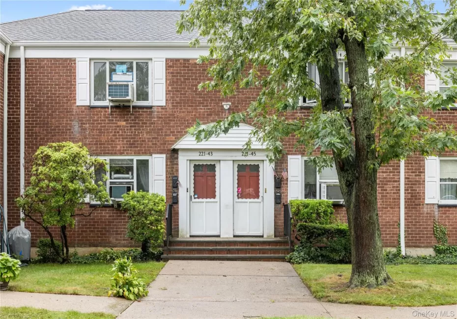 221-43 Manor Road, New York, NY, 2 Bedrooms Bedrooms, 4 Rooms Rooms,1 BathroomBathrooms,Residential,For Rent,Manor,0,989852 221-43 Manor Road, New York, NY, 2 Bedrooms Bedrooms, 4 Rooms Rooms,1 BathroomBathrooms,Residential,For Rent,Manor,0,989852