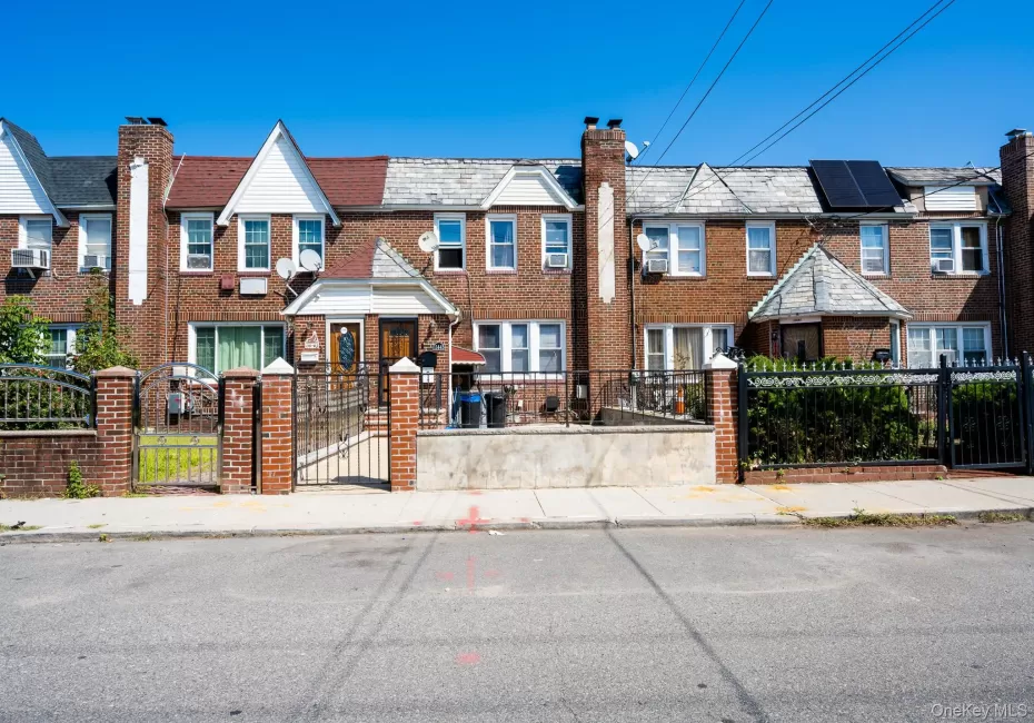 114-45 200th Street, New York, NY, 3 Bedrooms Bedrooms, 7 Rooms Rooms,1 BathroomBathrooms,Residential,For Rent,200th,0,1052772 114-45 200th Street, New York, NY, 3 Bedrooms Bedrooms, 7 Rooms Rooms,1 BathroomBathrooms,Residential,For Rent,200th,0,1052772