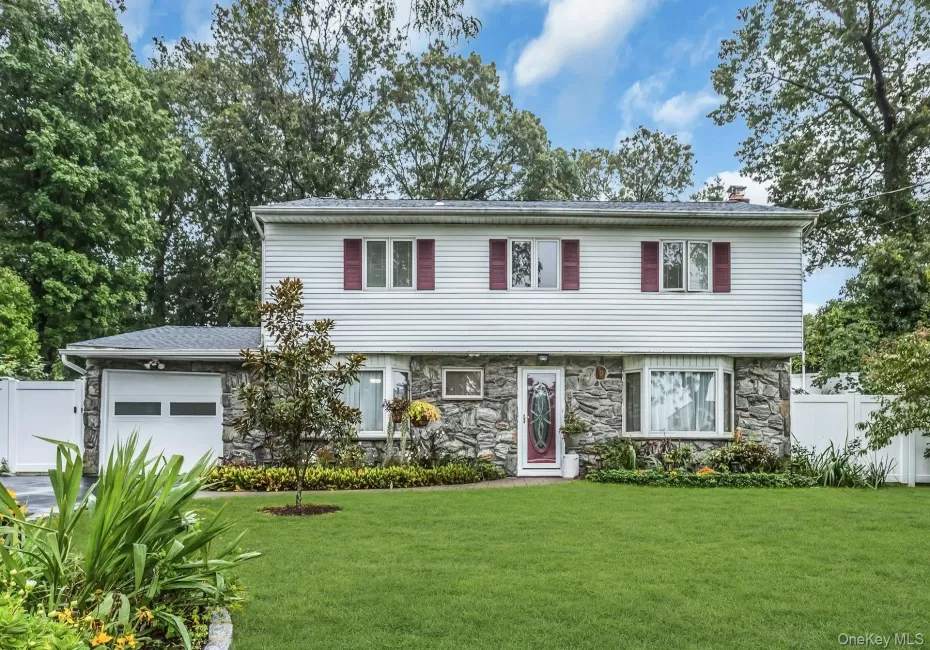 22 Rolling Hills Drive, Huntington, NY, 3 Bedrooms Bedrooms, 7 Rooms Rooms,2 BathroomsBathrooms,Residential,For Rent,Rolling Hills,0,1055752 22 Rolling Hills Drive, Huntington, NY, 3 Bedrooms Bedrooms, 7 Rooms Rooms,2 BathroomsBathrooms,Residential,For Rent,Rolling Hills,0,1055752
