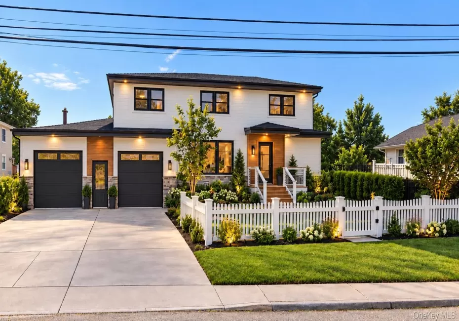 671 Roosevelt Avenue, Babylon, NY, 6 Bedrooms Bedrooms, 14 Rooms Rooms,4 BathroomsBathrooms,Residential,For Rent,Roosevelt,0,1056357 671 Roosevelt Avenue, Babylon, NY, 6 Bedrooms Bedrooms, 14 Rooms Rooms,4 BathroomsBathrooms,Residential,For Rent,Roosevelt,0,1056357