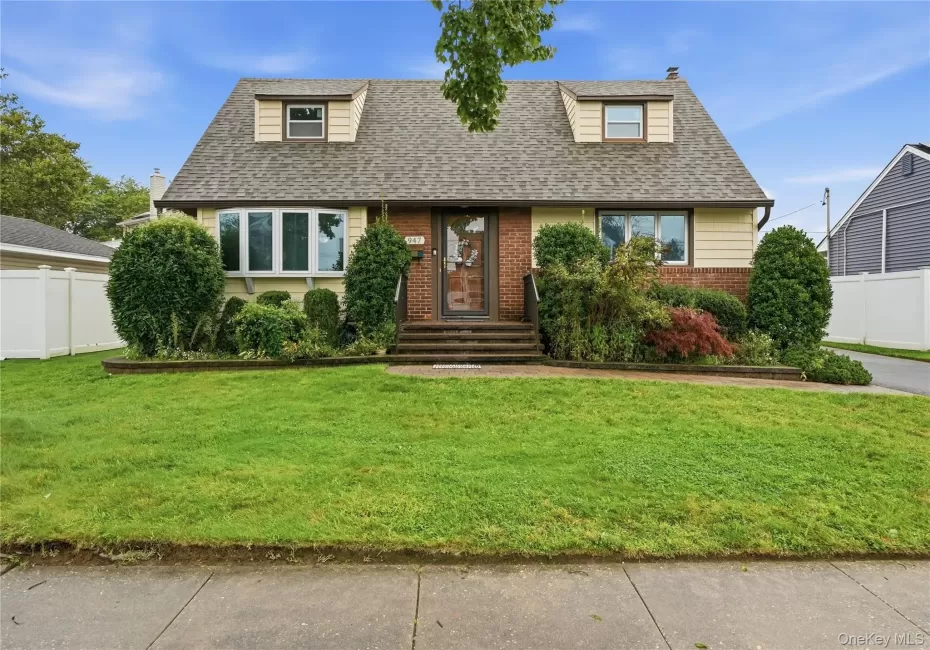 947 White Birch Lane, Hempstead, NY, 4 Bedrooms Bedrooms, 7 Rooms Rooms,2 BathroomsBathrooms,Residential,For Rent,White Birch,0,1055910 947 White Birch Lane, Hempstead, NY, 4 Bedrooms Bedrooms, 7 Rooms Rooms,2 BathroomsBathrooms,Residential,For Rent,White Birch,0,1055910