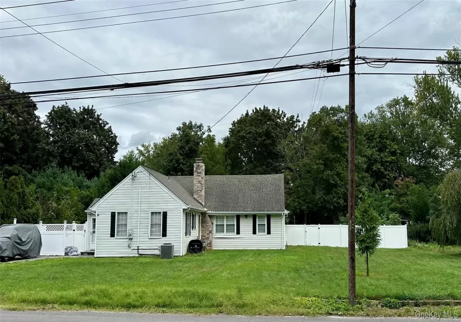 1385 Gardiner Drive, Babylon, NY, 3 Bedrooms Bedrooms, 6 Rooms Rooms,2 BathroomsBathrooms,Residential,For Rent,Gardiner,0,1056832 1385 Gardiner Drive, Babylon, NY, 3 Bedrooms Bedrooms, 6 Rooms Rooms,2 BathroomsBathrooms,Residential,For Rent,Gardiner,0,1056832