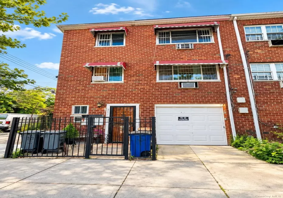3001 Cruger Avenue, New York, NY, 3 Bedrooms Bedrooms, 6 Rooms Rooms,1 BathroomBathrooms,Residential Lease,For Rent,Cruger,0,1056804 3001 Cruger Avenue, New York, NY, 3 Bedrooms Bedrooms, 6 Rooms Rooms,1 BathroomBathrooms,Residential Lease,For Rent,Cruger,0,1056804