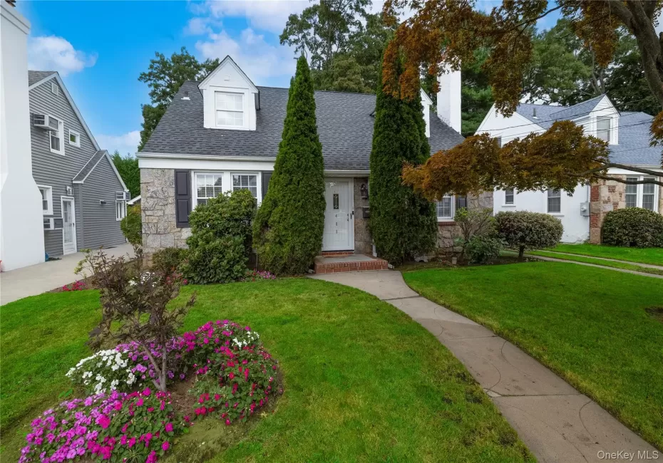408 Jackson Avenue, Hempstead, NY, 4 Bedrooms Bedrooms, 7 Rooms Rooms,2 BathroomsBathrooms,Residential,For Rent,Jackson,0,1056674 408 Jackson Avenue, Hempstead, NY, 4 Bedrooms Bedrooms, 7 Rooms Rooms,2 BathroomsBathrooms,Residential,For Rent,Jackson,0,1056674