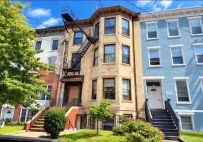 172 Grand Street, Newburgh (city), NY, 2 Bedrooms Bedrooms, 5 Rooms Rooms,1 BathroomBathrooms,Residential Lease,For Rent,Grand,0,1056850 172 Grand Street, Newburgh (city), NY, 2 Bedrooms Bedrooms, 5 Rooms Rooms,1 BathroomBathrooms,Residential Lease,For Rent,Grand,0,1056850