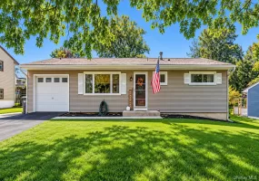 8 Keystone Park, Middletown, NY, 3 Bedrooms Bedrooms, 6 Rooms Rooms,1 BathroomBathrooms,Residential,For Rent,Keystone,0,1055264 8 Keystone Park, Middletown, NY, 3 Bedrooms Bedrooms, 6 Rooms Rooms,1 BathroomBathrooms,Residential,For Rent,Keystone,0,1055264