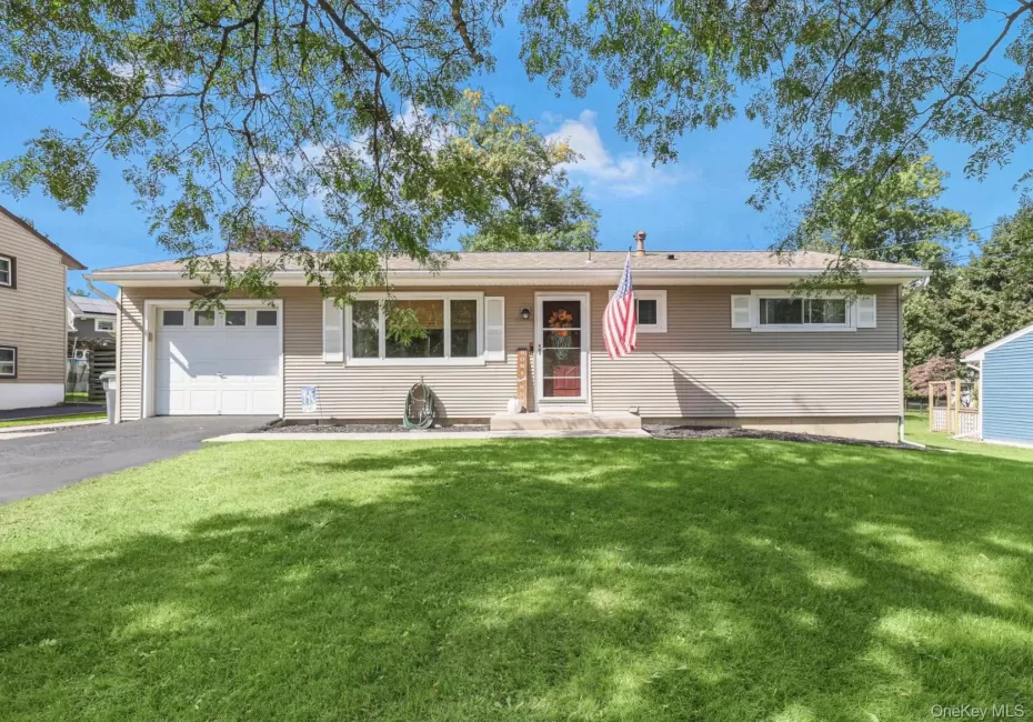 8 Keystone Park, Middletown, NY, 3 Bedrooms Bedrooms, 6 Rooms Rooms,1 BathroomBathrooms,Residential,For Rent,Keystone,0,1055264 8 Keystone Park, Middletown, NY, 3 Bedrooms Bedrooms, 6 Rooms Rooms,1 BathroomBathrooms,Residential,For Rent,Keystone,0,1055264