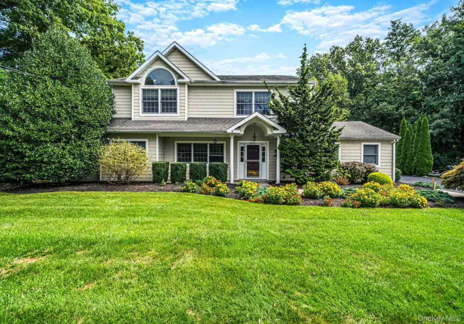 239 Radio Avenue, Brookhaven, NY, 4 Bedrooms Bedrooms, 10 Rooms Rooms,3 BathroomsBathrooms,Residential,For Rent,Radio,0,1053932 239 Radio Avenue, Brookhaven, NY, 4 Bedrooms Bedrooms, 10 Rooms Rooms,3 BathroomsBathrooms,Residential,For Rent,Radio,0,1053932