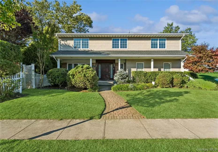 203 Regent Drive, Hempstead, NY, 5 Bedrooms Bedrooms, 12 Rooms Rooms,3 BathroomsBathrooms,Residential,For Rent,Regent,0,1056487 203 Regent Drive, Hempstead, NY, 5 Bedrooms Bedrooms, 12 Rooms Rooms,3 BathroomsBathrooms,Residential,For Rent,Regent,0,1056487