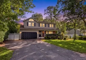 16 Jamaica Avenue, Brookhaven, NY, 4 Bedrooms Bedrooms, 8 Rooms Rooms,3 BathroomsBathrooms,Residential,For Rent,Jamaica,0,1056600 16 Jamaica Avenue, Brookhaven, NY, 4 Bedrooms Bedrooms, 8 Rooms Rooms,3 BathroomsBathrooms,Residential,For Rent,Jamaica,0,1056600