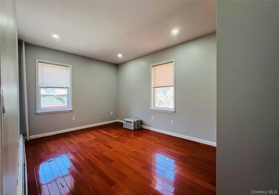 2328 28th Street, New York, NY, 2 Bedrooms Bedrooms, 4 Rooms Rooms,1 BathroomBathrooms,Residential Lease,For Rent,28th,0,1056838 2328 28th Street, New York, NY, 2 Bedrooms Bedrooms, 4 Rooms Rooms,1 BathroomBathrooms,Residential Lease,For Rent,28th,0,1056838