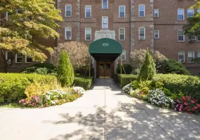 270 Bronxville Road, Yonkers, NY, 2 Rooms Rooms,1 BathroomBathrooms,Residential,For Rent,Bronxville,0,1052362 270 Bronxville Road, Yonkers, NY, 2 Rooms Rooms,1 BathroomBathrooms,Residential,For Rent,Bronxville,0,1052362