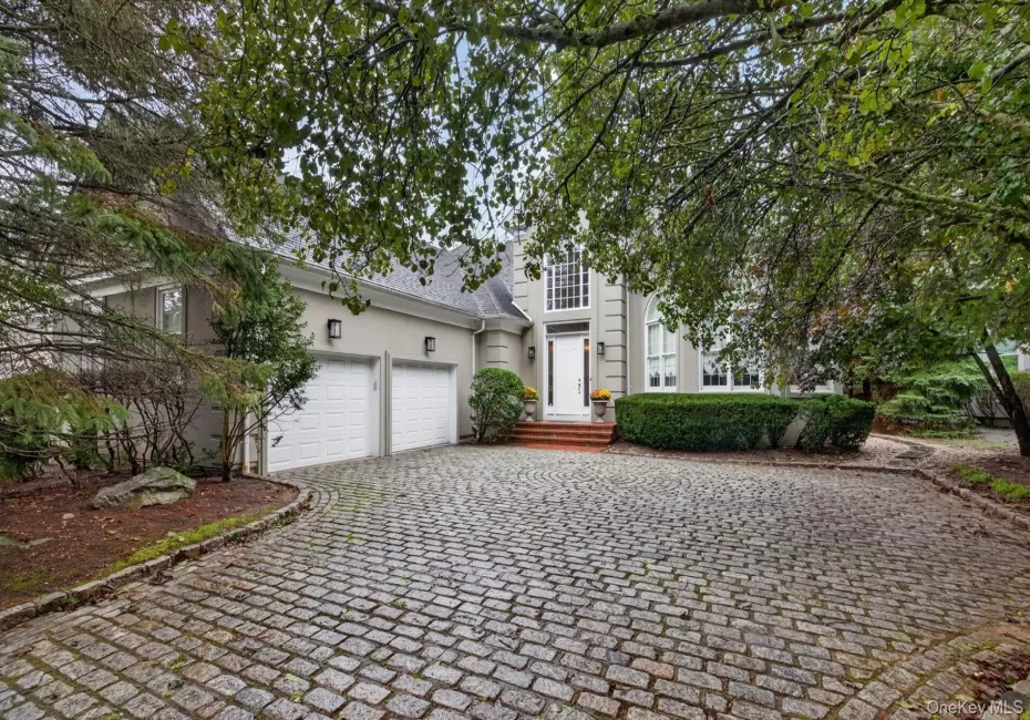 36 Stone Hill Drive, North Hempstead, NY, 4 Bedrooms Bedrooms, 10 Rooms Rooms,3 BathroomsBathrooms,Residential,For Rent,Stone Hill,0,1056862 36 Stone Hill Drive, North Hempstead, NY, 4 Bedrooms Bedrooms, 10 Rooms Rooms,3 BathroomsBathrooms,Residential,For Rent,Stone Hill,0,1056862