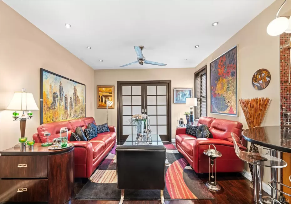 50 East 8th, New York, NY, 2 Rooms Rooms,1 BathroomBathrooms,Residential,For Rent,East 8th,0,1056948 50 East 8th, New York, NY, 2 Rooms Rooms,1 BathroomBathrooms,Residential,For Rent,East 8th,0,1056948