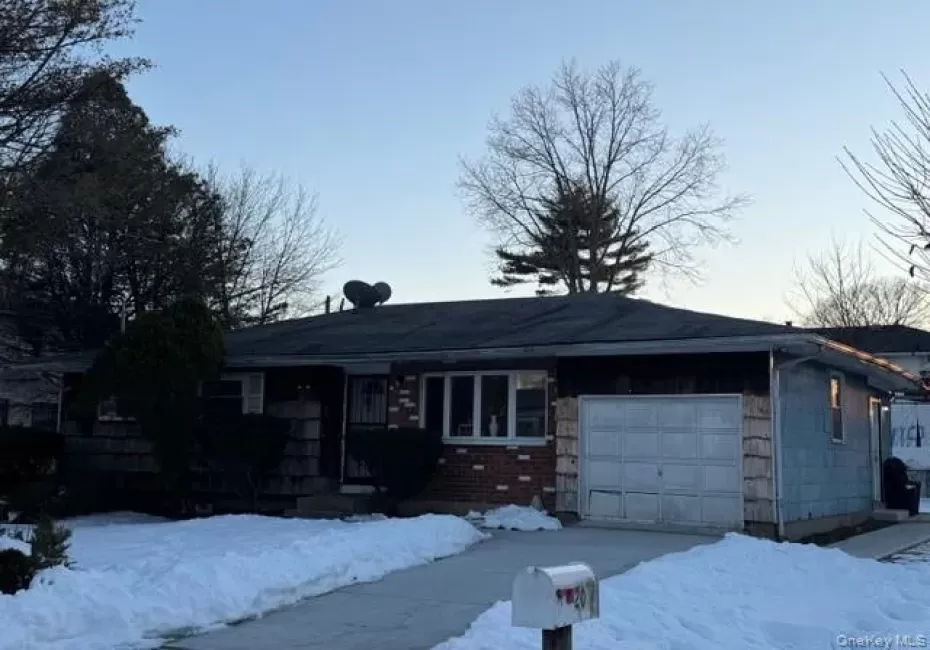 20 31st Street, Babylon, NY, 3 Bedrooms Bedrooms, 6 Rooms Rooms,1 BathroomBathrooms,Residential,For Rent,31st,0,975245 20 31st Street, Babylon, NY, 3 Bedrooms Bedrooms, 6 Rooms Rooms,1 BathroomBathrooms,Residential,For Rent,31st,0,975245