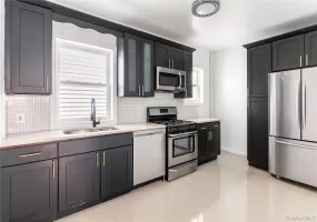 52 Adrian Avenue, New York, NY, 2 Bedrooms Bedrooms, 7 Rooms Rooms,1 BathroomBathrooms,Residential Lease,For Rent,Adrian,0,998602 52 Adrian Avenue, New York, NY, 2 Bedrooms Bedrooms, 7 Rooms Rooms,1 BathroomBathrooms,Residential Lease,For Rent,Adrian,0,998602