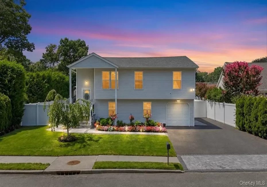 42 Audubon Avenue, Islip, NY, 5 Bedrooms Bedrooms, 10 Rooms Rooms,2 BathroomsBathrooms,Residential,For Rent,Audubon,0,1052983 42 Audubon Avenue, Islip, NY, 5 Bedrooms Bedrooms, 10 Rooms Rooms,2 BathroomsBathrooms,Residential,For Rent,Audubon,0,1052983