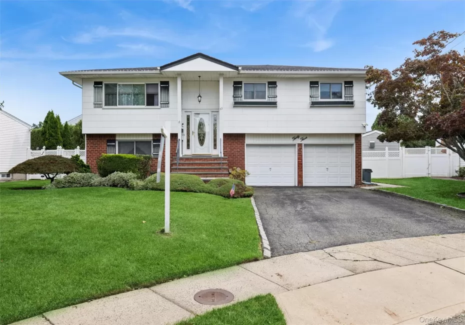 33 Sherwood Drive, Oyster Bay, NY, 4 Bedrooms Bedrooms, 9 Rooms Rooms,2 BathroomsBathrooms,Residential,For Rent,Sherwood,0,1044453 33 Sherwood Drive, Oyster Bay, NY, 4 Bedrooms Bedrooms, 9 Rooms Rooms,2 BathroomsBathrooms,Residential,For Rent,Sherwood,0,1044453