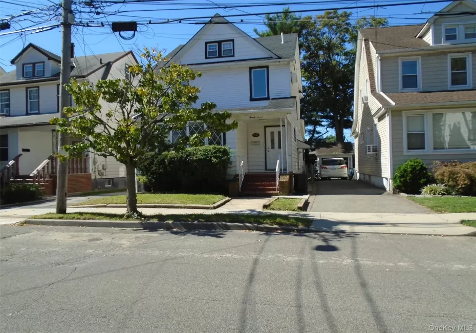 27 Starks Place, Hempstead, NY, 3 Bedrooms Bedrooms, 5 Rooms Rooms,1 BathroomBathrooms,Residential Lease,For Rent,Starks,0,1049986 27 Starks Place, Hempstead, NY, 3 Bedrooms Bedrooms, 5 Rooms Rooms,1 BathroomBathrooms,Residential Lease,For Rent,Starks,0,1049986