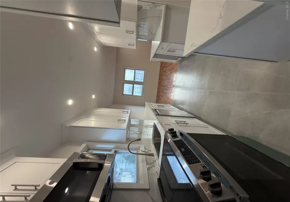 15-80 208th Place, New York, NY, 3 Bedrooms Bedrooms, 6 Rooms Rooms,2 BathroomsBathrooms,Residential Lease,For Rent,208th,0,1057268 15-80 208th Place, New York, NY, 3 Bedrooms Bedrooms, 6 Rooms Rooms,2 BathroomsBathrooms,Residential Lease,For Rent,208th,0,1057268